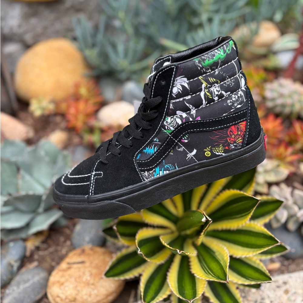 Vans Villains Special Edition Disney Sk8-Hi Sneakers - Picture 12 of 15